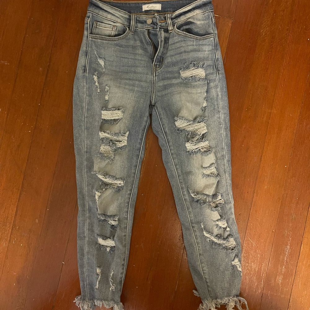 Size 27 KanCan jeans. Worn once